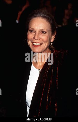JANVIER 1, 2011 - K24344HMC : SOIRÉE D'OUVERTURE ''THE CRUCIBLE'' AU VIRGINIA THEATRE DE NEW YORK 03/07/02. HENRY McGee/ 2002.MARTHE KELLER(crédit image : © Globe photos/ZUMAPRESS.com) Banque D'Images