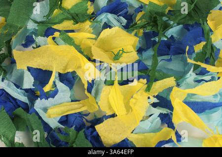 Arrière-plan de nombreux morceaux de papier déchiré Banque D'Images