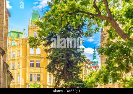 Architecture historique du quartier juif dans la vieille ville de Prague Banque D'Images