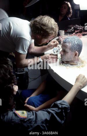 Août 04, 1979 ; Londres, Royaume-Uni ; Ian Holm est retouchée en-entre les scènes du thriller de science-fiction "étranger : l'administration Cut' réalisé par Ridley Scott. Banque D'Images