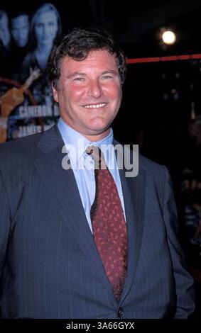 16 décembre 1999 ; Los Angeles, CA, États-Unis ; agent sportif professionnel LEIGH STEINBERG à l'avant-première du film « Any Given Sunday ». Banque D'Images