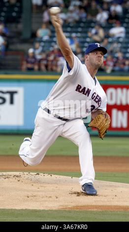 20 août 2008 - les Texas Rangers Kevin Millwood lance un terrain lors de la première manche contre les Detroit Tigers au Rangers Ballpark à Arlington, Texas, le mercredi 20 août 2008. (Sharon M. Steinman/Fort Worth Star-Telegram/MCT) (image de crédit : © Sharon M. Steinman/MCT/ZUMAPRESS.com) Banque D'Images