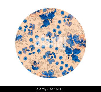 Un design circulaire avec un motif floral délicat avec des fleurs bleues vibrantes et des feuilles sur un fond doux, créant une esthétique charmante et ludique. Art classique avec une touche moderne réinventé par Artotop, transformé les tissus français, première moitié du XIXe siècle Banque D'Images