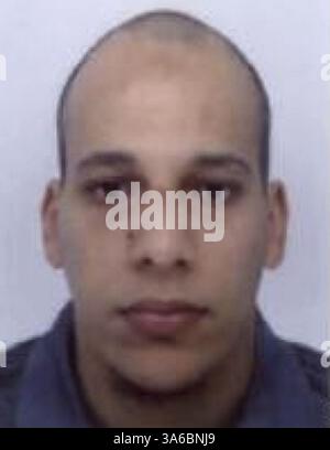 8 janv. 2015 - Paris, France - dossier - dans une photo non datée, CHERIF KOUACHI, soupçonné d'une attaque meurtrière contre un journal satirique à Paris. Kouachi et son frère, Said, ont été identifiés avec Hamyd Mourad comme suspects dans l'attaque contre Charlie Hebdo qui a fait 12 morts. (Crédit image : © police française/ZUMA Wire) Banque D'Images