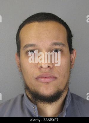 8 janv. 2015 - Paris, France - dossier - dans une photo non datée, SAID KOUACHI, soupçonné d'une attaque meurtrière contre un journal satirique à Paris. Kouachi et son frère, Cherif, ont été identifiés avec Hamyd Mourad comme suspects dans l'attaque contre Charlie Hebdo qui a fait 12 morts. (Crédit image : © police française/ZUMA Wire) Banque D'Images