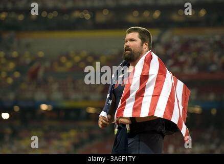 15 août 2008 - Christian Cantwell, des États-Unis, célèbre sa médaille d'argent au tir le vendredi 15 août 2008, aux Jeux de la XXIXe Olympiade à Beijing, en Chine. (Paul Kitagaki Jr./Sacramento Bee/MCT) (image crédit : © Paul Kitagaki Jr/MCT/ZUMAPRESS.com) Banque D'Images