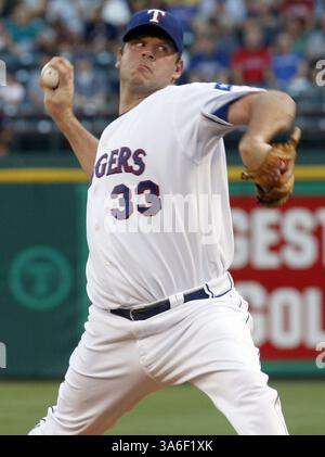 15 août 2008 - Kevin Millwood des Texas Rangers lance un terrain en première manche contre les Devil Rays de Tampa Bay au Rangers Ballpark à Arlington, Texas, le vendredi 15 août 2008. (Sharon M. Steinman/Fort Worth Star-Telegram/MCT) (image de crédit : © Sharon M. Steinman/MCT/ZUMAPRESS.com) Banque D'Images