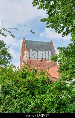 AHUS, SUÈDE - 21 JUILLET 2023 : Église Sainte Marie de la ville de la côte ouest dans la région sud de la Suède. Banque D'Images