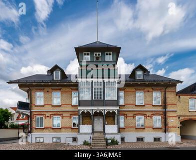AHUS, SUÈDE - 21 JUILLET 2023 : Maison de ville de la côte ouest dans la région sud de la Suède. Banque D'Images