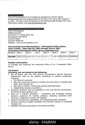 Le bulletin officiel de la bibliothèque publique de Minneapolis pour 2007 fournit aux employés de la bibliothèque des informations essentielles sur les événements, la dotation en personnel et les changements organisationnels. Banque D'Images