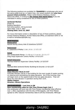 L'édition 2007 du bulletin officiel de la bibliothèque publique de Minneapolis donne aux employés des informations sur les événements à venir, les changements internes et les nouveaux programmes de bibliothèque. Banque D'Images