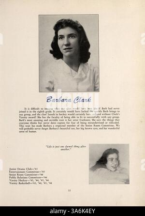 L’édition 1946 de Tatler du Northrop Collegiate met en lumière l’année scolaire 1945-1946 en mettant l’accent sur la vie étudiante, les contributions des professeurs, l’athlétisme, les clubs scolaires et les événements clés. Banque D'Images