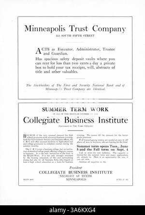 Cette édition de l'Annuaire « Centralian » 1917 présente les faits saillants académiques et parascolaires de l'école secondaire centrale de l'année scolaire 1916-1917, y compris les caractéristiques des étudiants, des professeurs et des athlètes, ainsi que les contributions des étudiants afro-américains. Banque D'Images