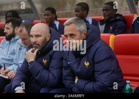 Catanzaro, Italie. 25 mars 2025. Stade Nicola Ceravolo : Mister Vannuchi (France) lors du Championnat UEFA des moins de 19 ans 2025, Elite Round, Groupe 5, match entre l'Italie et la France au stade Nicola Ceravolo, Italie. Francesco Farina/SPP (FRANCESCO FARINA/SPP) crédit : SPP Sport Press photo. /Alamy Live News Banque D'Images
