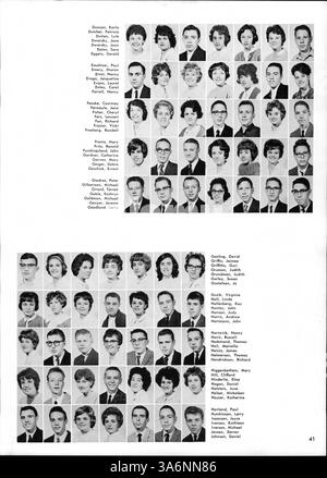 L'édition 1963 de l'Hesperian Yearbook from West High capture l'essence de la vie étudiante au cours de l'année scolaire 1962-1963 avec des faits saillants sur l'athlétisme, la performance académique, les clubs et les contributions afro-américaines à l'école. Banque D'Images