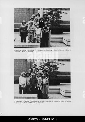 Ce Blake Middle School Yearbook de 1980 capture les faits saillants de l'année scolaire 1979-1980, documentant les activités des étudiants, les sports, les clubs et les professeurs dans le comté de Hennepin. Banque D'Images