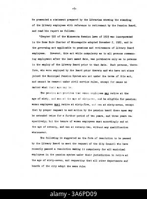 Ces procès-verbaux de réunion de 1932 documentent les discussions du conseil d'administration de la Bibliothèque publique de Minneapolis, y compris les décisions sur les politiques des bibliothèques, les défis opérationnels et le financement pendant une période financière difficile. Banque D'Images