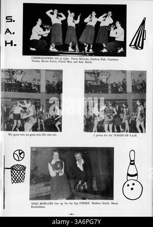 L’édition 1956 de l’Annuaire Paduan de l’école secondaire qualifiée Anthony offre un aperçu de l’année académique 1955-1956, mettant en vedette les étudiants, les professeurs, les clubs et les événements sportifs. Banque D'Images