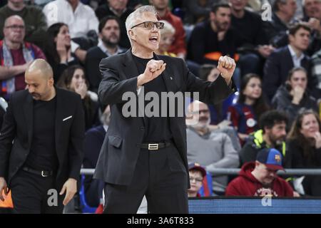 Gordon Herbert, entraîneur-chef du Bayern Munich lors du match de basket-ball de Turkish Airlines Euroleague entre le FC Barcelone et le FC Bayern Munich le 25 mars 2025 au Palau Blaugrana à Barcelone, Espagne Banque D'Images