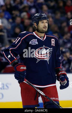 8 novembre 2014 ; le défenseur des Blue Jackets de Columbus Fedor Tyutin (51) lors du match de la LNH entre le Lightning de Tampa Bay et les Blue Jackets de Columbus au Nationwide Arena de Columbus, OHIO. Le Lightning de Tampa Bay a battu les Blue Jackets de Columbus 7-4 (crédit image : © Aaron Doster/Cal Sport Media/ZUMAPRESS.com) Banque D'Images