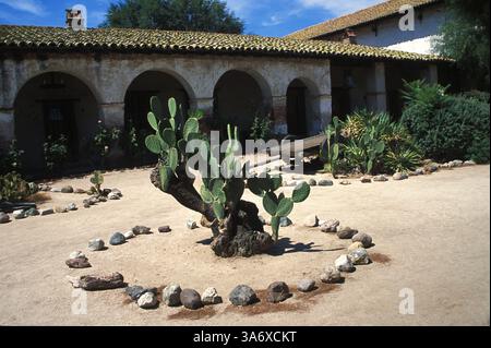 15 juillet 2004 ; Lompoc, CALIFORNIE, États-Unis ; mission San Miguel Arcangel le long de l'autoroute 101 près de Lompoc, Californie. Banque D'Images