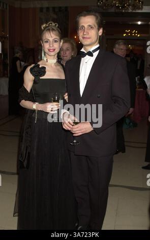 16 JANVIER 2001 - LONDRES, GRANDE-BRETAGNE - ©DAVE BENET ALPHA DM043019 16.01.2001..-50E ANNIVERSAIRE DU BALLET NATIONAL ANGLAIS ET 90E ANNIVERSAIRE DE SA PRÉSIDENTE ET COFONDATRICE DAME ALICIA MARKOVA. AU LONDON COLISEUM, LONDRES(crédit image : © Globe photos/ZUMAPRESS.com) Banque D'Images