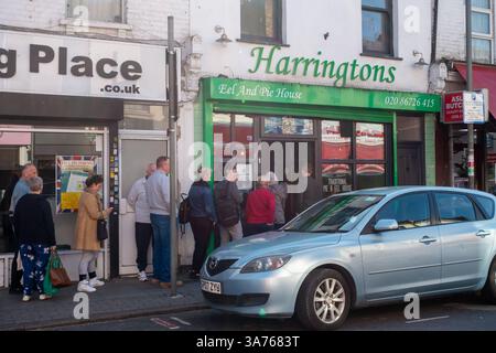 Harrington's Eel Pie & Mash shop à Tooting. Banque D'Images