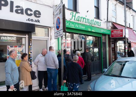 Harrington's Eel Pie & Mash shop à Tooting. Banque D'Images