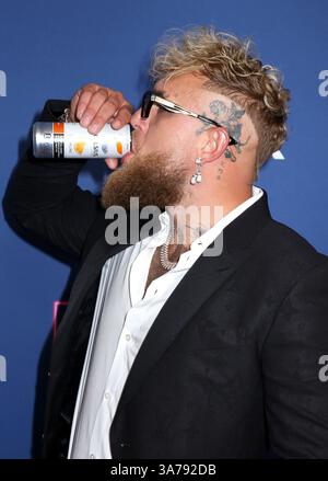 New York, États-Unis. 26 mars 2025. Jake Paul assiste à la première de Max'Paul American' New York organisée au Tempo par Hilton New York Times Square le 26 mars 2025 à New York City, NY © Steven Bergman/AFF-USA. Crédit COM : AFF/Alamy Live News Banque D'Images