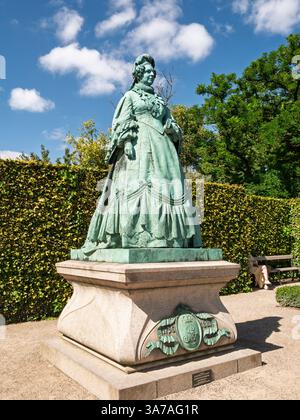 Statue de la reine Caroline Amélie dans le jardin du Roi, Kongens Have, du château de Rosenborg, Copenhague, Danemark Banque D'Images