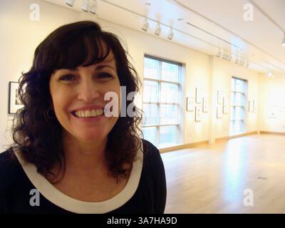 26 avril 2013 - Tulsa, Oklahoma, États-Unis - Deana McCloud, directrice générale du Woody Guthrie Center de Tulsa, a été enseignante en Oklahoma et productrice de concerts au Woody Guthrie Festival annuel à Okemah, Oklahoma, au cours des 16 dernières années. (Crédit image : © Steve Paul/MCT/ZUMAPRESS.com) Banque D'Images