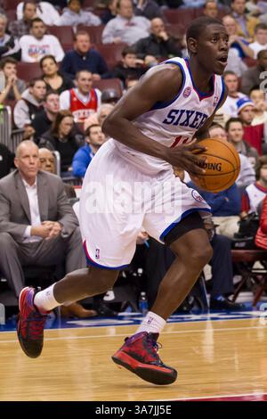 11 février 2013 : le meneur des 76ers de Philadelphie Jrue Holiday (11 ans) en action avec le ballon lors du match NBA entre les Clippers de Los Angeles et les 76ers de Philadelphie au Wells Fargo Center à Philadelphie, en Pennsylvanie. Les Clippers de Los Angeles ont battu les 76ers de Philadelphie, 107-90.(image crédit : © Chris Szagola/Cal Sport Media/ZUMAPRESS.com) Banque D'Images