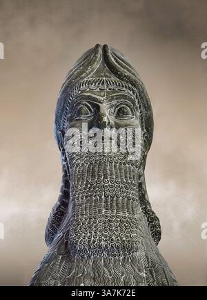 Sculpture de gypse assyrien d'un lion ailé à tête humaine moulé en plâtre. 865-860 av. J.-C., Nimrud North West Palace, original au British Museum inv no 118 Banque D'Images