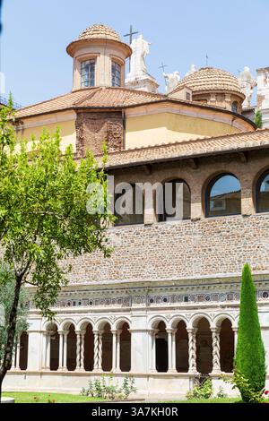Colonnes du Chiostro Lateranense / Cloître du Latran, Rome, Italie. Banque D'Images