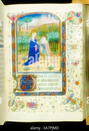 Une page manuscrite magnifiquement illustrée présentant une représentation sereine de la Vierge Marie et une jeune figure dans une riche robe bleue, entourée de motifs floraux complexes. Un lettrage élégant orne le fond, mettant en valeur le détail artistique de cette scène sacrée., Art classique avec une touche moderne réinventé par Artotop, L'Annonciation, d'après un Livre d'heures, 1440/45, Atelier du Maître des privilèges de Gand et de Flandre, Flandre (Gand ou Tournai), Flandre, manuscrit avec 230 folios, 12 miniatures pleine page et autres décorations en feuilles d'or, tempera et encres colorées, littera textua Banque D'Images