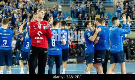 Orlen Arena, Plock, Pologne. 27 mars 2025. Ligue des Champions Handball ; Wisla Plock contre HBC Nantes, Team Wisla Celebration Credit : action plus Sports/Alamy Live News Banque D'Images