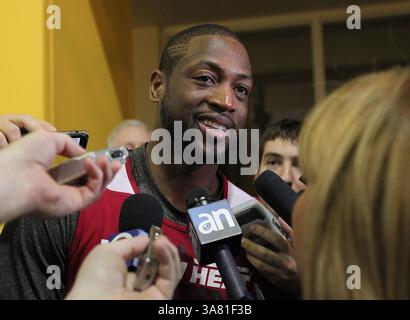 7 mai 2013 - Miami, FL, USA - le gardien de la chaleur de Miami Dwyane Wade parle aux journalistes à Miami, Floride, le mardi 7 mai 2013. (Crédit image : © David Santiago/MCT/ZUMAPRESS.com) Banque D'Images
