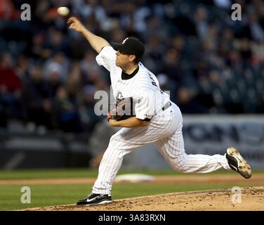 22 avril 2013 - Chicago, il, États-Unis - Dylan Axelrod des Chicago White Sox lance contre les Indians de Cleveland dans le 2e au U.S. Cellular Field à Chicago, Illinois, le lundi 22 avril 2013. (Crédit image : © Scott Strazzante/MCT/ZUMAPRESS.com) Banque D'Images