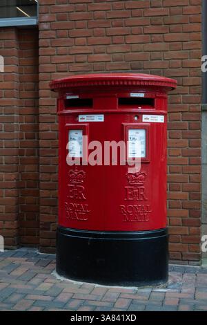 Boîte aux lettres double, Brindley place, Birmingham, Royaume-Uni Banque D'Images