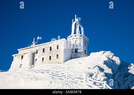 Kasprowy Wierch et ses environs en hiver, les montagnes des Tatras, Pologne Banque D'Images