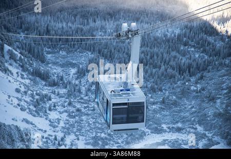 Kasprowy Wierch et ses environs en hiver, les montagnes des Tatras, Pologne Banque D'Images