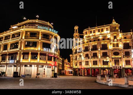 Vue tranquille de fin de nuit de Xiaogongyuan (petit parc) dans la ville de Shantou, province du Guangdong, Chine Banque D'Images