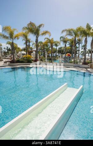 Chypre, Paphos, Olympic Lagoon Hotel piscine Banque D'Images