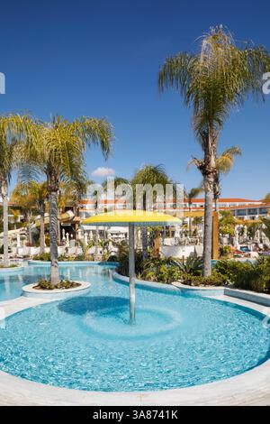 Chypre, Paphos, Olympic Lagoon Hotel piscine Banque D'Images