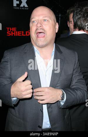26 novembre 2008 - Hollywood, Californie, États-Unis - 25 novembre 2008 - Hollywood, Californie - Michael Chiklis. ''The Shield : The final Act'' FX Network finale projection au Arclight Theatre. Crédit photo : T. Conrad/AdMedia (crédit image : © T. Conrad/AdMedia via ZUMA Wire) Banque D'Images