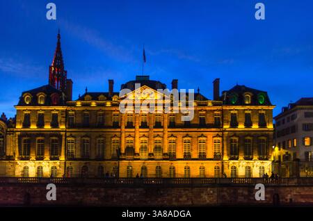 Palais Rohan Palais Musée archéologique, Musée des Beaux-Arts, Musée des Arts décoratifs style baroque dans la vieille ville de Strasbourg Grande ile Grand I. Banque D'Images