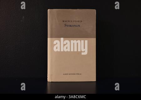 Hässleholm, Skåne, Suède. Mars 27 2025. Syskonen de Magnus Florin. Banque D'Images