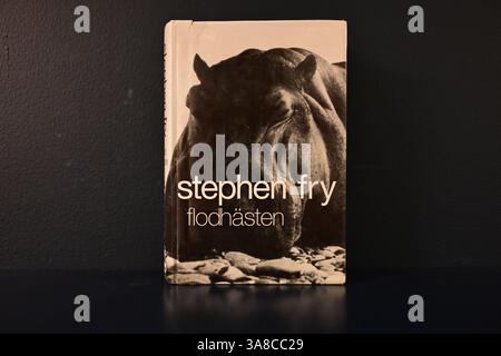 Hässleholm, Skåne, Suède. Mars 27 2025. L'hippopotame de Stephen Fry. Banque D'Images