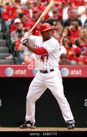 06 avril 2008 - Anaheim, Californie, États-Unis - HOWIE KENDRICK #47 des Angels de Los Angeles à la batte pendant le match contre les Texas Rangers au stade Angels. Les Rangers battent les Anges 10-4. (Crédit image : © Louis Lopez/Cal Sport Media/ZUMA Press) Banque D'Images