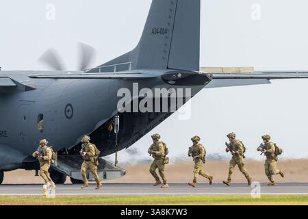 Avalon, Australie. 28 mars 2025. Présentation des forces de défense australiennes lors du salon aéronautique Avalon 2025. Avalon Australian International Airshow public Day 1 Aerial Display Credit : SOPA images Limited/Alamy Live News Banque D'Images